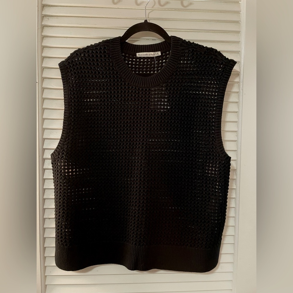 Abercrombie & Fitch - mesh sleeveless sweater/top